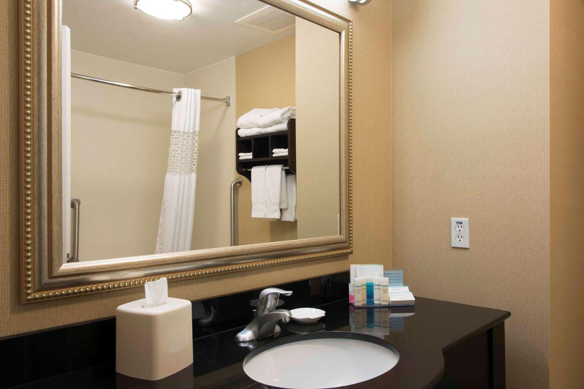 Hampton Inn & Suites דנוויל מראה חיצוני תמונה