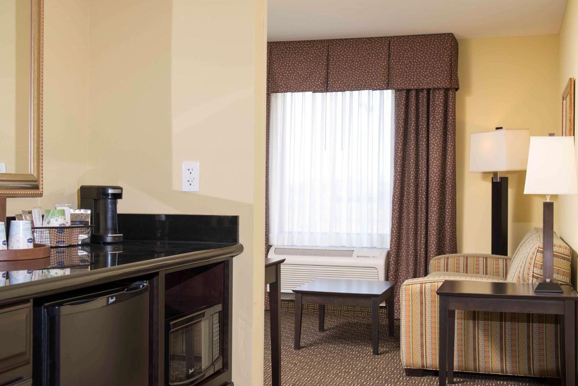 Hampton Inn & Suites דנוויל מראה חיצוני תמונה