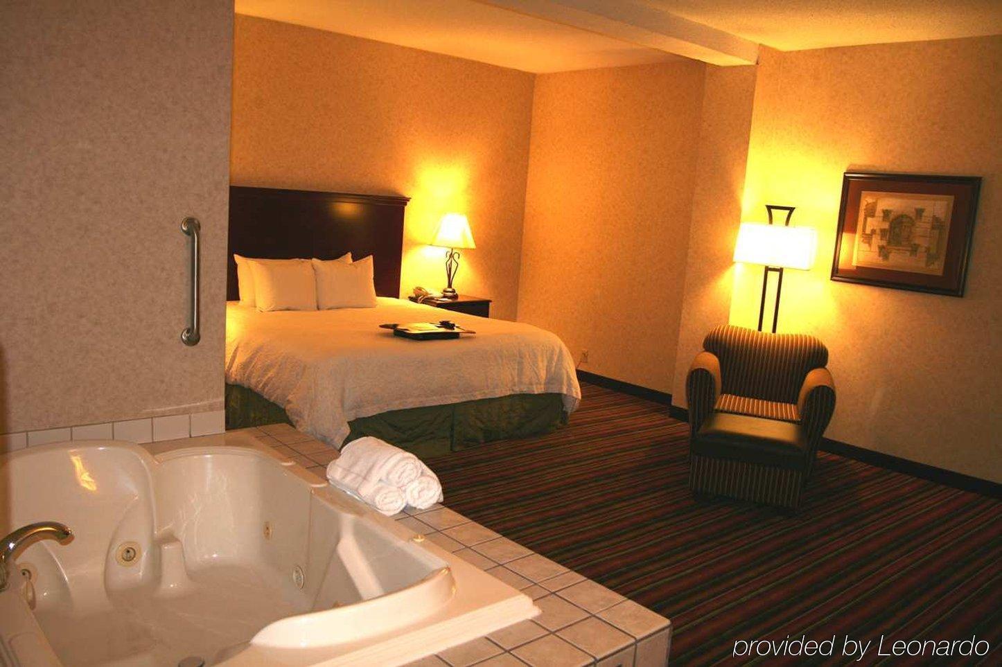 Hampton Inn & Suites דנוויל מראה חיצוני תמונה